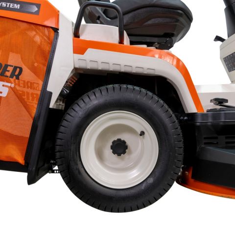 Lawn mower tractor<span> Ruris Explorer 1700H