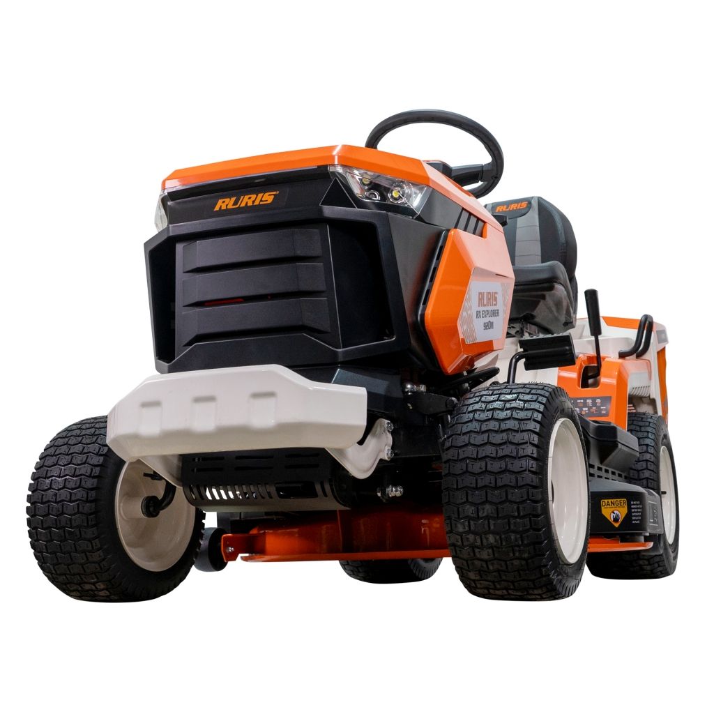 Lawn mower tractor Ruris Explorer 920M